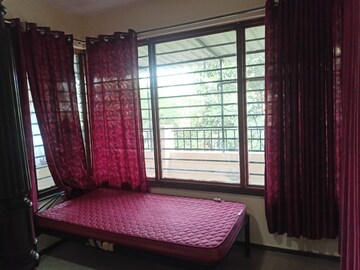 Bedroom in 2 BHK Apartment at Tingre Nagar – for Rent