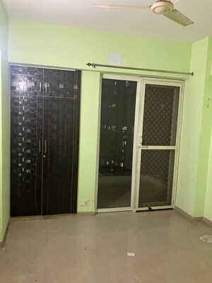 Furnished Amenities in 2.5 BHK Apartment at Trident Embassy, Sector 1 Greater Noida – for Sale