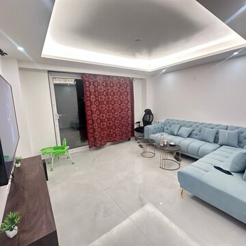 Building Lobby in 3.5 BHK Builder Floor at Sector 22 – for Sale