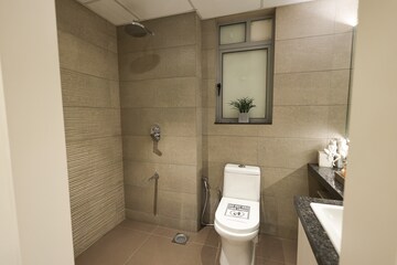 Bathroom in 2 BHK Apartment at Kalpataru Primera, Kolshet Road – for Sale