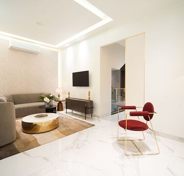 Building Lobby in 2.5 BHK Apartment at Smart World Gems, Sector 89 – for Sale