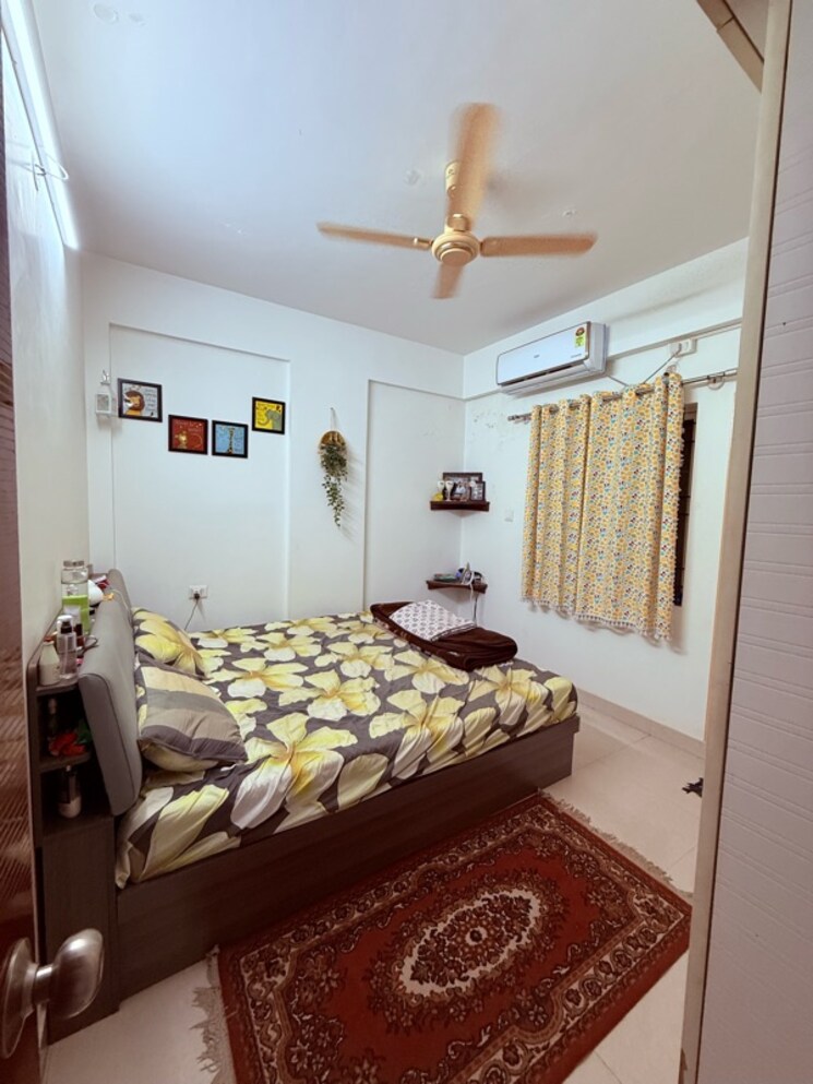 Master Bedroom, karnasree-mathrusree-silver-oak 3 Bedroom 1402 Sq.Ft. Apartment In Medahalli Bangalore 8478872
