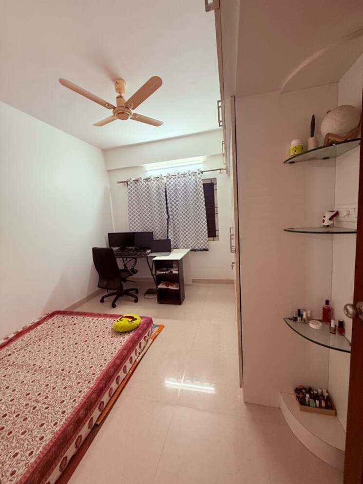 Room, karnasree-mathrusree-silver-oak 3 Bedroom 1402 Sq.Ft. Apartment In Medahalli Bangalore 8478872