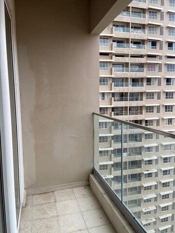 Master Bedroom in 2 BHK Apartment at Sunteck City Avenue 1, Goregaon West – for Rent