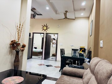 Master Bedroom in 2 BHK Builder Floor at Ferozepur Road – for Rent