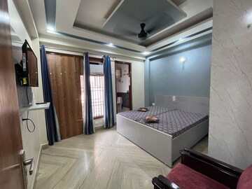 2 BHK Builder Floor For Rent in Sector 43
