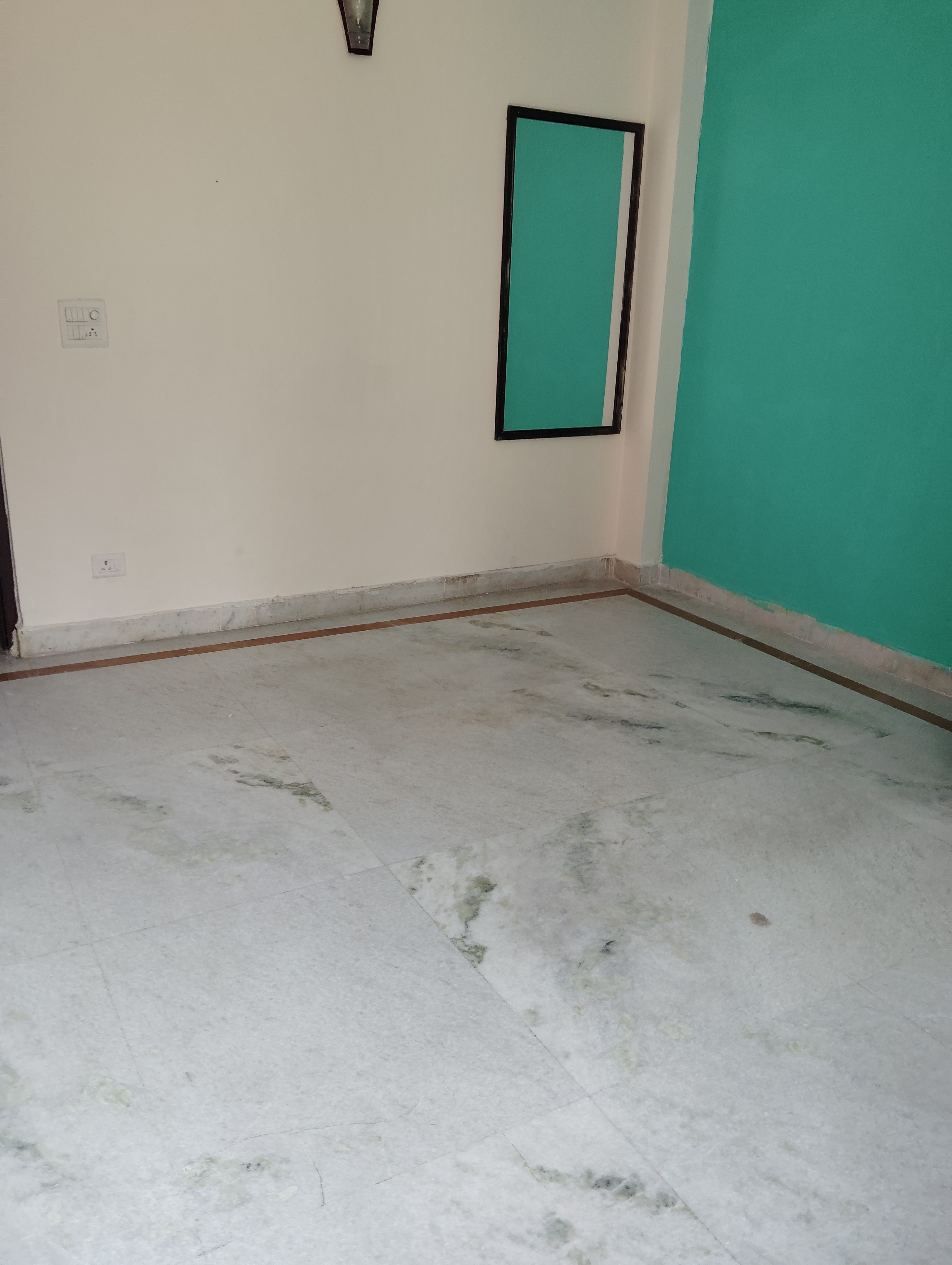 2.5 BHK Builder Floor For Rent in Govindpuri