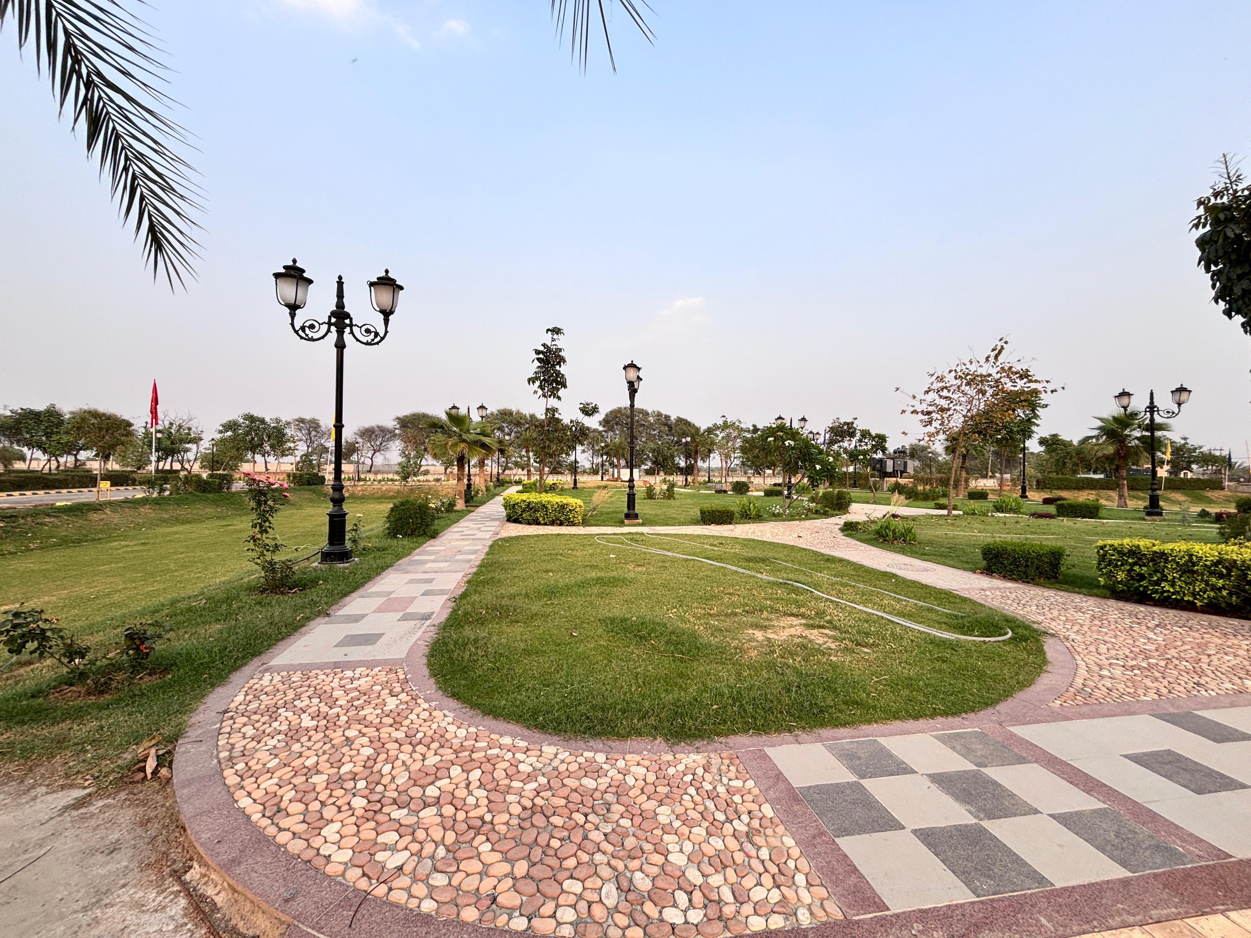 Plot For Sale in Omaxe City - Omaxe Heights