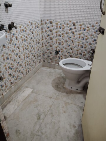 Bathroom in 2.5 BHK Builder Floor at Govindpuri – for Rent
