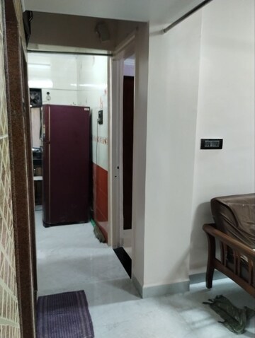 Furnished Amenities in 2 BHK Apartment at Cliff End CHS, Andheri East – for Rent