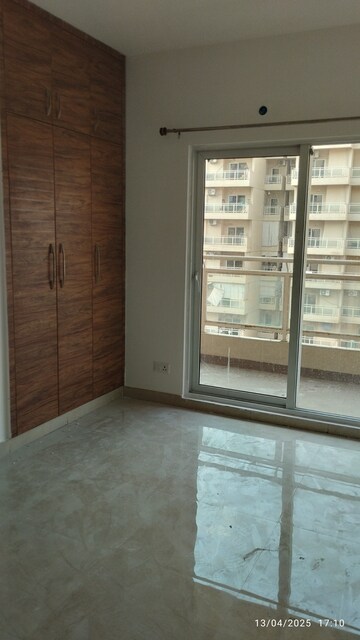 3 BHK Apartment For Rent in Elite Golf Green, Sector 79