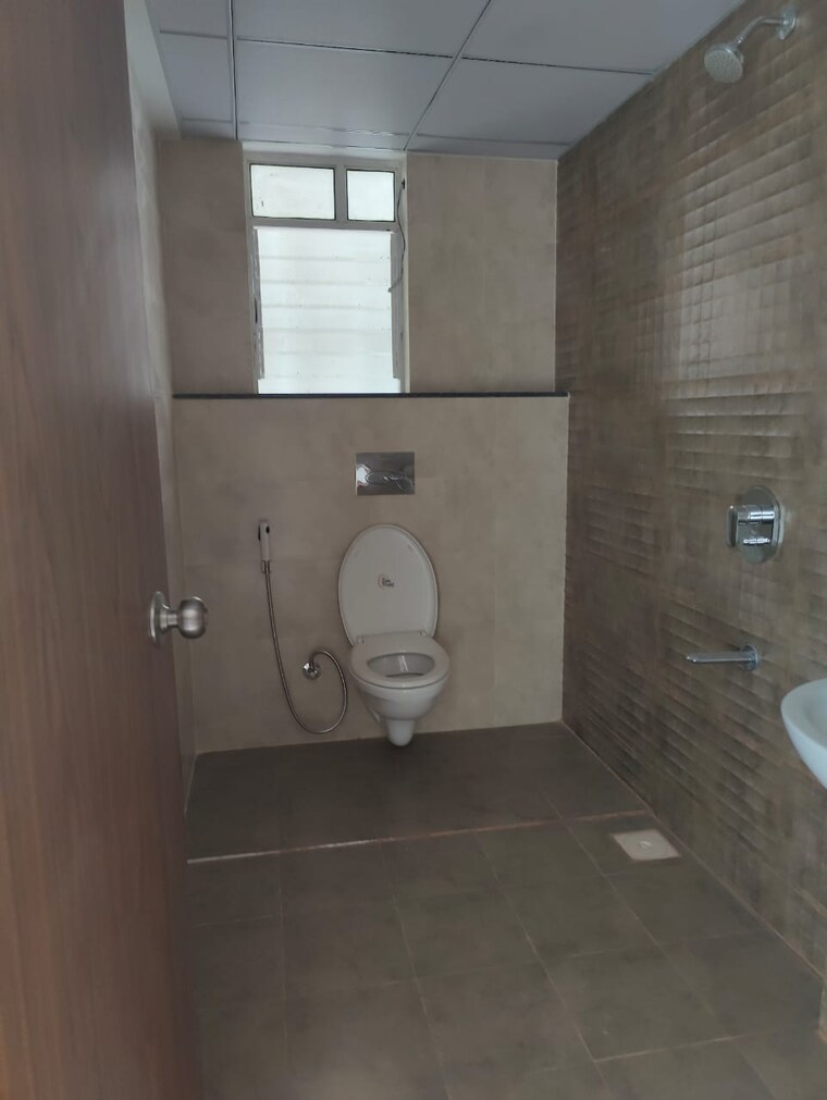 Bathroom, gagan-ela 3 Bedroom 1150 Sq.Ft. Apartment In Nibm Road Pune 8479077