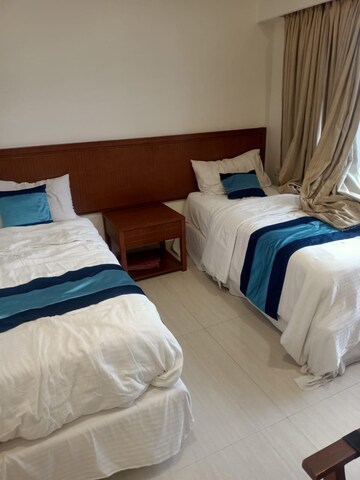 Bedroom in 2 BHK Apartment at Magnum Tower, Parel – for Rent