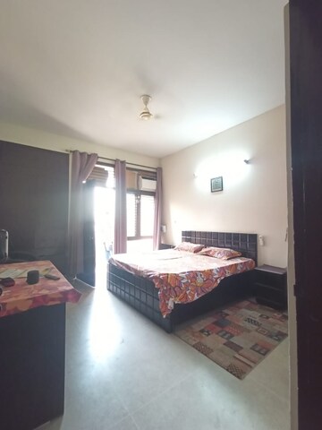Bedroom in 3 BHK Builder Floor at Hope Apartments, Sector 15 – for Rent