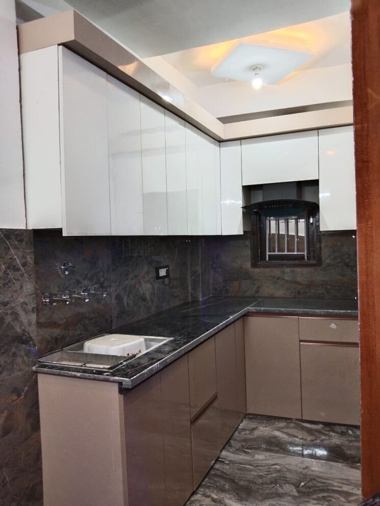 Kitchen, vishwas park 1 Bedroom 45 Sq.Yd. Builder Floor In Vishwas Park Delhi 8479094