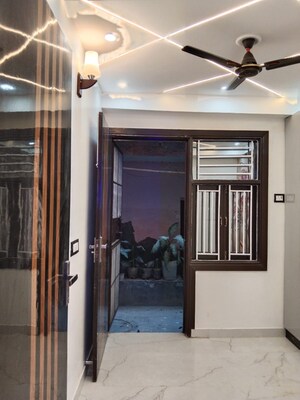 Room in 1 BHK Builder Floor at Vishwas Park – for Sale