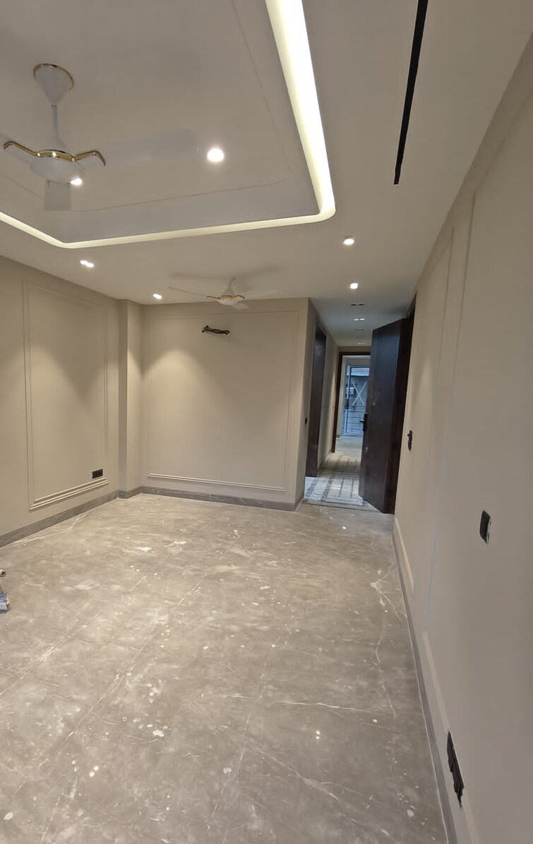 Cover Image, dayanand colony 3 Bedroom 1150 Sq.Ft. Builder Floor In Dayanand Colony Delhi 8479101