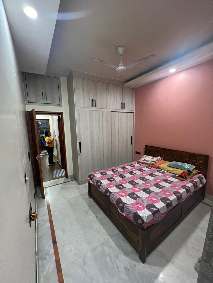Bedroom, sukhdev vihar 3 Bedroom 1800 Sq.Ft. Builder Floor In Sukhdev Vihar Delhi 8479106