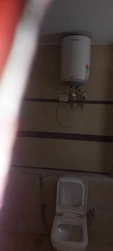 Bathroom in 3 BHK Apartment at Unitech Uniworld Gardens 2, Sector 47 – for Rent