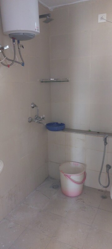 Bathroom in 3 BHK Apartment at Unitech Uniworld Gardens 2, Sector 47 – for Rent