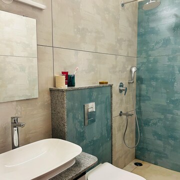 Attached Bathroom in 3 BHK Builder Floor at Banashankari – for Rent