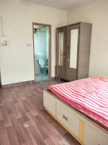 Room in 3 BHK Apartment at Wadgaon Sheri – for Rent