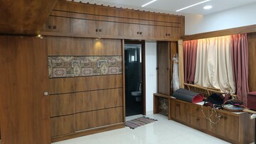 Room in 3 BHK Apartment at Aryamitra Flora, Manikonda – for Rent