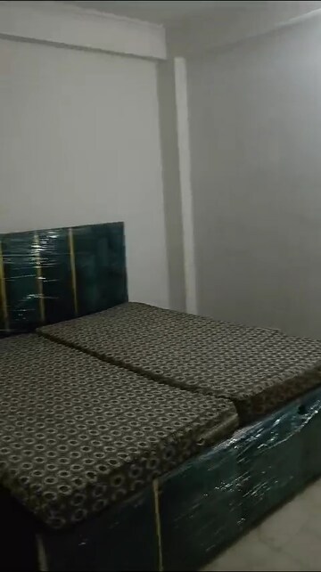 Bedroom in 1.5 BHK Builder Floor at Mayur Vihar Phase 1 – for Rent