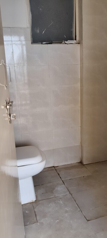 Bathroom in 3 BHK Apartment at ROF Aalayas Phase 2, Sector 102 – for Rent