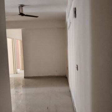 Bathroom in 3 BHK Apartment at ROF Aalayas Phase 2, Sector 102 – for Rent