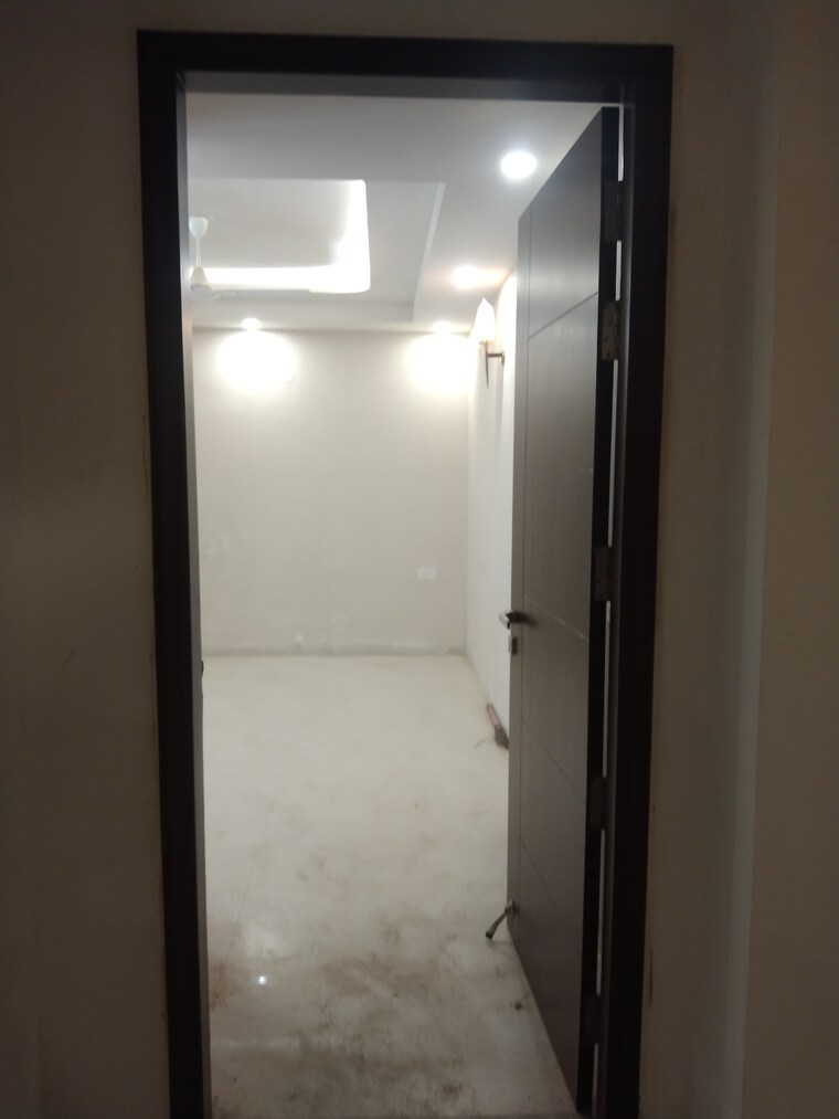 Bathroom, nidhi-exclusive-floors 3 Bedroom 1500 Sq.Ft. Apartment In Mehrauli Delhi 8479231