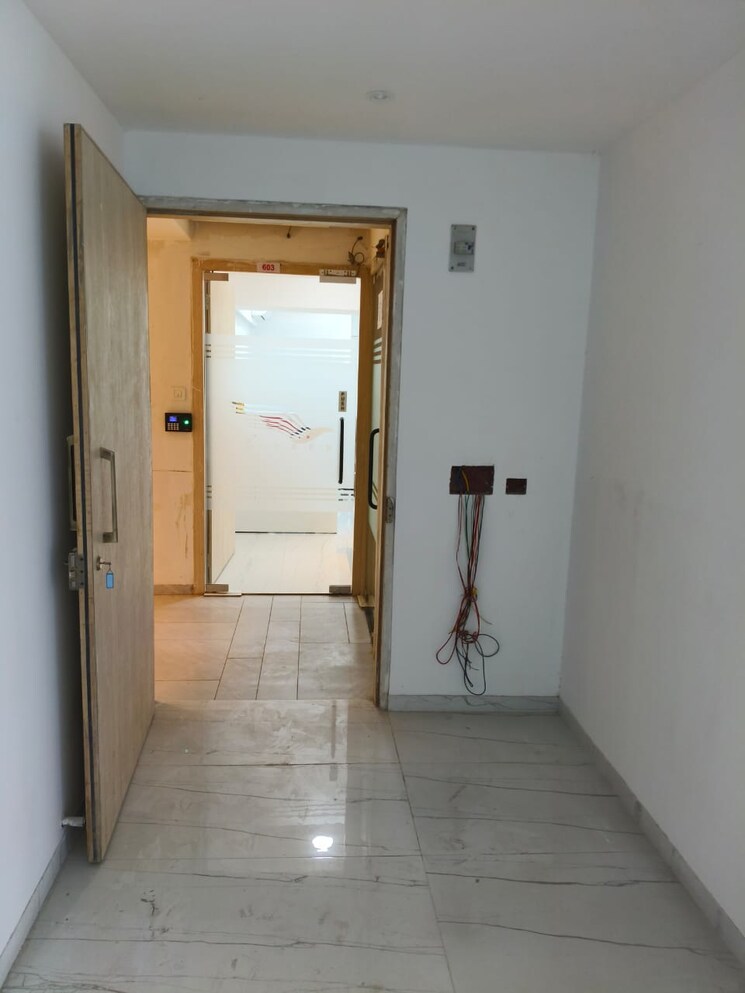 undefined, skyblu-72-corp Commercial Office Space 1200 Sq.Ft. In Sakinaka Mumbai 8479253