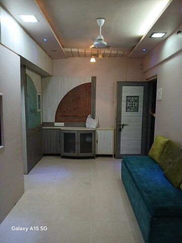 Master Bedroom in 1 BHK Apartment at Vasant Valley Complex, Malad East – for Rent