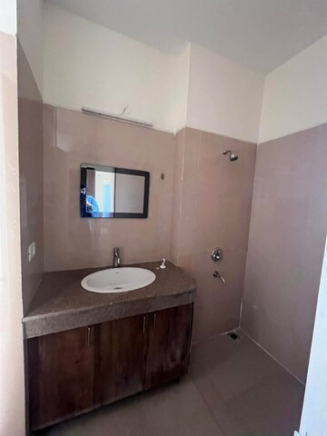 Bathroom in 2.5 BHK Apartment at Emaar Emrald Floors Select, Sector 65 – for Rent