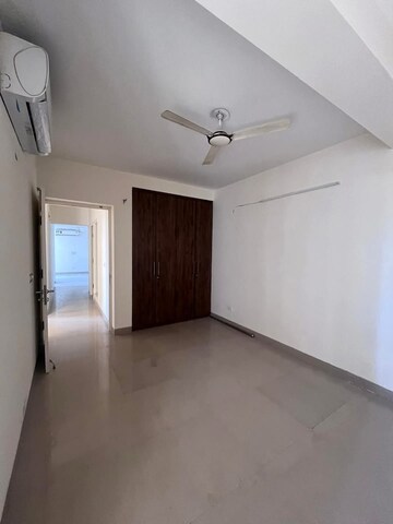 Master Bedroom in 2.5 BHK Apartment at Emaar Emrald Floors Select, Sector 65 – for Rent