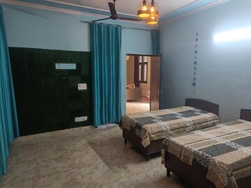 Room in  Pg at Sector 49 – for Rent