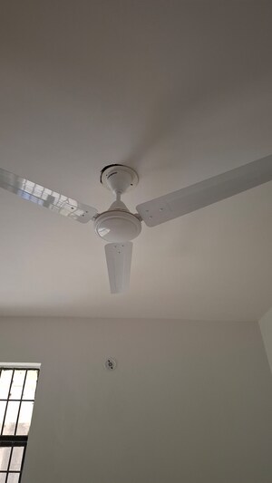 Floor Plan in 1.5 BHK Apartment at Sector 10 Greater Noida – for Sale