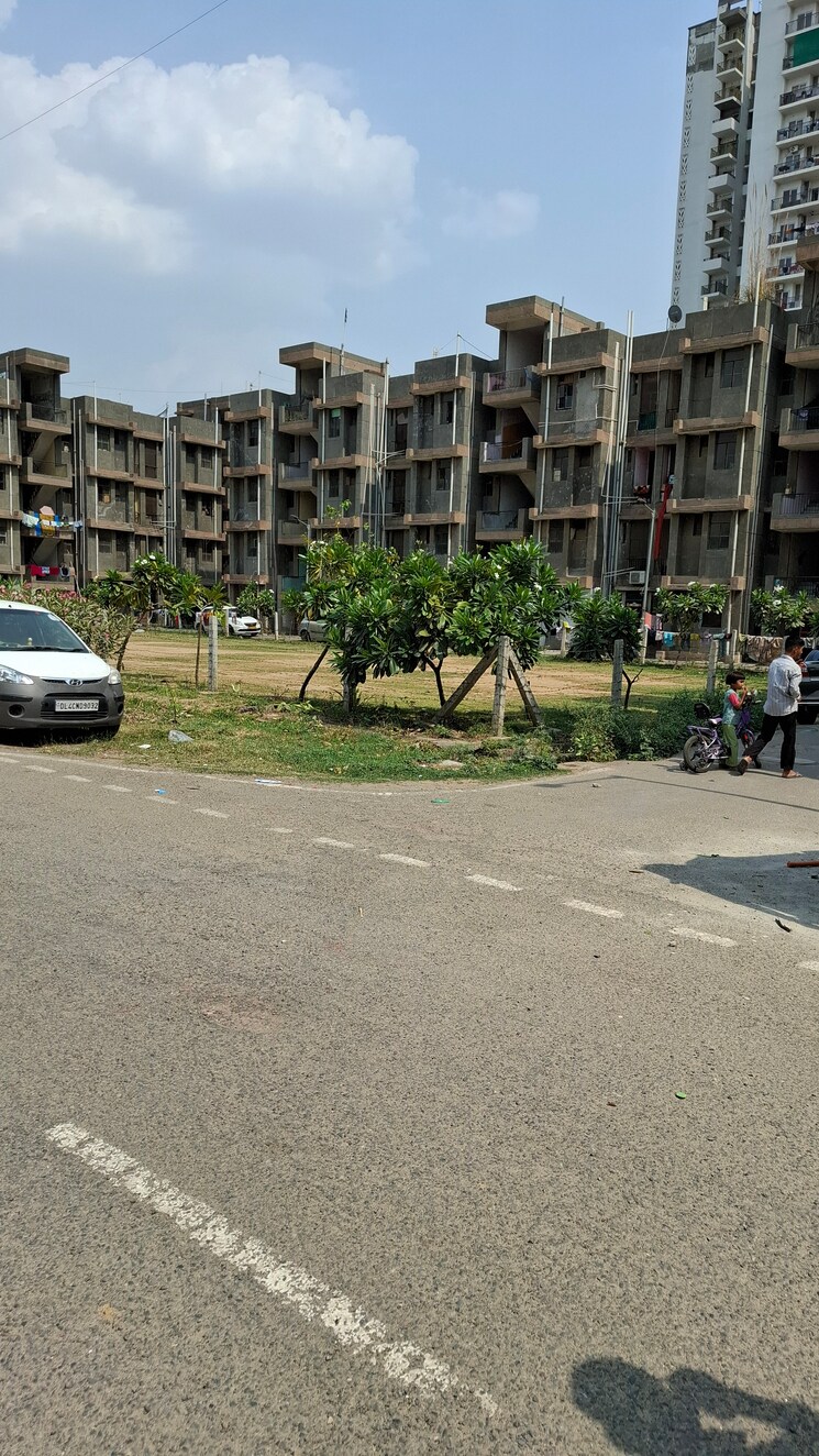 Living Room, sector 10 greater noida 1.5 Bedroom 30 Sq.Mt. Apartment In Sector 10 Greater Noida Greater Noida 8479279