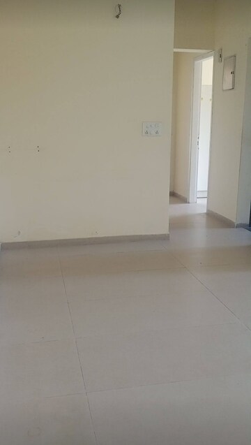 1 BHK Apartment For Rent in Shiv Archana Apartment, Malad East
