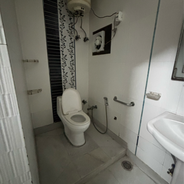 Bathroom in 2 BHK Builder Floor at Saket – for Rent