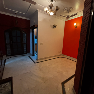2 BHK Builder Floor For Rent in Saket