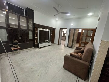 Master Bedroom in 4 BHK Independent House at Sector 19 – for Rent