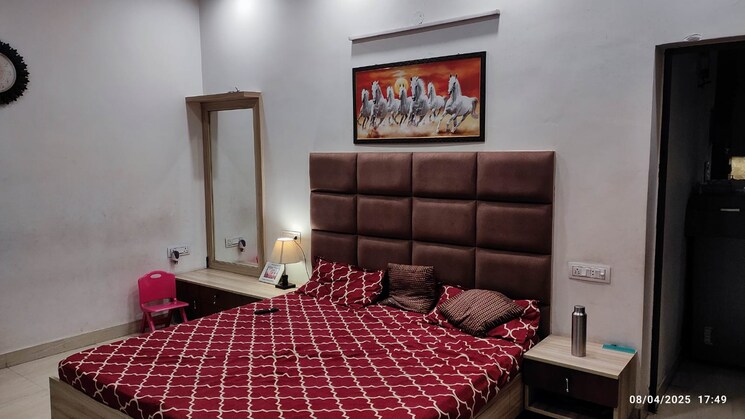 Bedroom, sector 29 3.5 Bedroom 250 Sq.Yd. Independent House In Sector 29 Faridabad 8479341