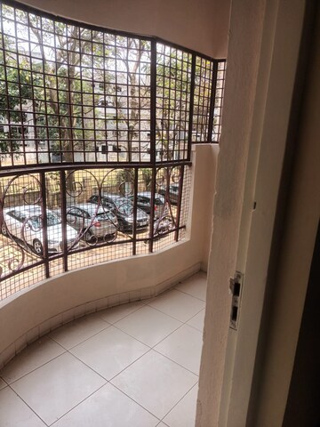 Balcony in 3.5 BHK Apartment at Unitech Heritage Estate, Yelahanka – for Rent