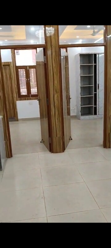 Room in 2 BHK Builder Floor at Vaishali Sector 2 – for Sale