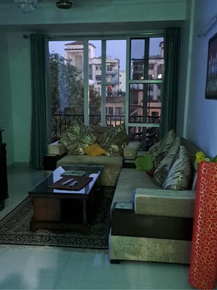Living Room, vip road 3 Bedroom 1851 Sq.Ft. Apartment In Vip Road Zirakpur 8479475