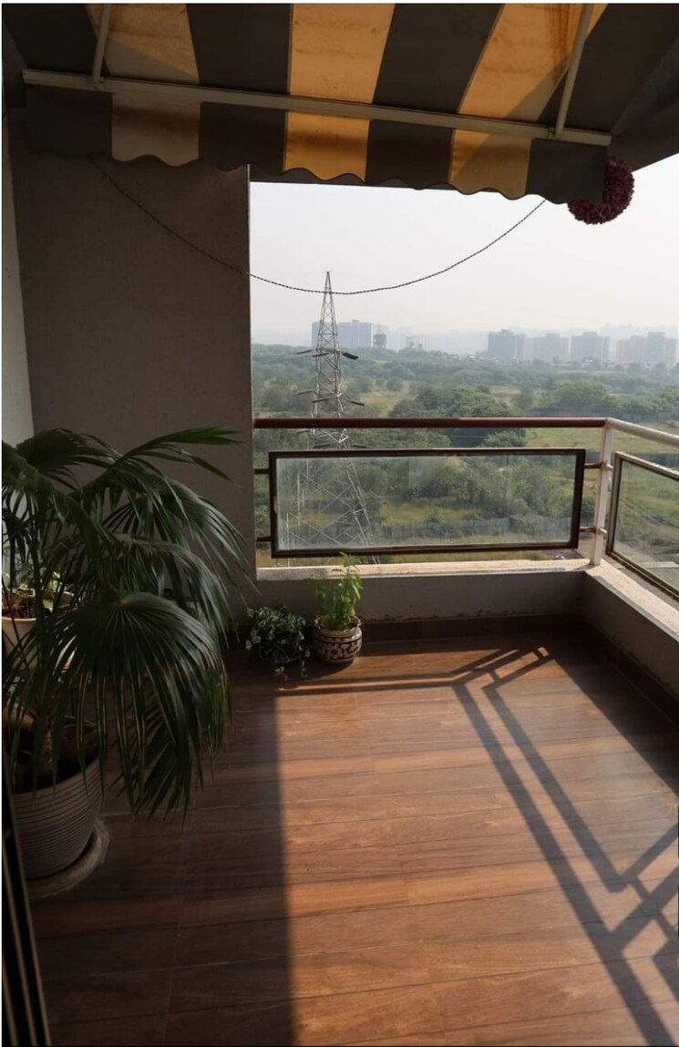 Balcony, alcon-royce 3 Bedroom 1650 Sq.Ft. Apartment In Kondhwa Pune 8479518