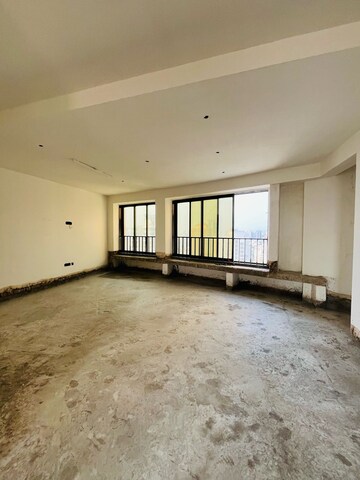 Master Bedroom in 3.5 BHK Apartment at Blue Mountains, Malad East – for Sale