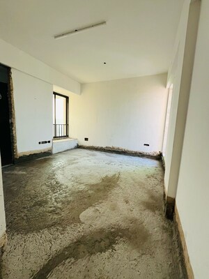 Master Bedroom in 3.5 BHK Apartment at Blue Mountains, Malad East – for Sale