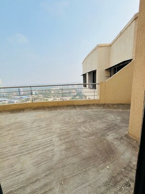 5 BHK Penthouse For Sale in Blue Mountains, Malad East